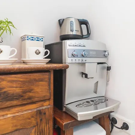 Tiny Attic On The Herengracht, Private Amsterdam