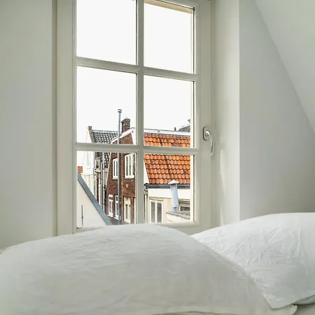 Homestay Tiny Attic On The Herengracht, Private *