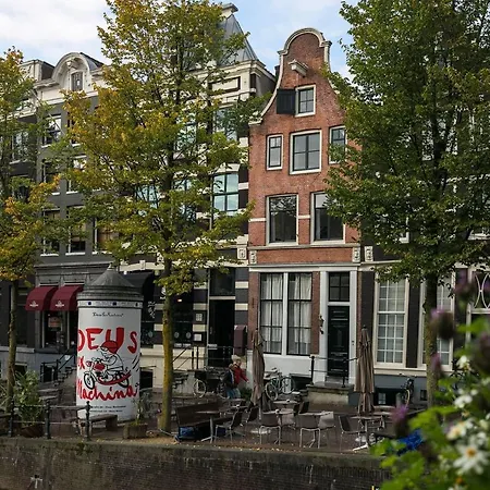 De Achterkamer, A Tiny Attic On The Herengracht * Amsterdam